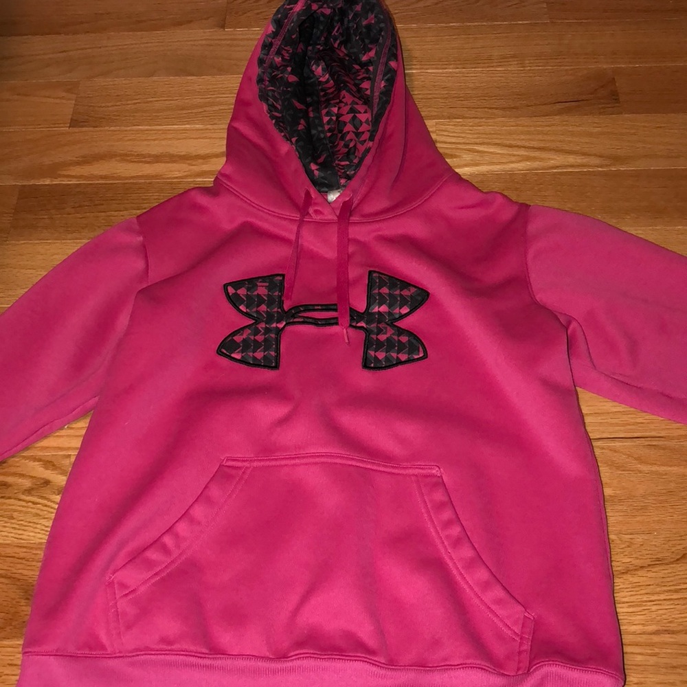 Under Armour sweatshirt